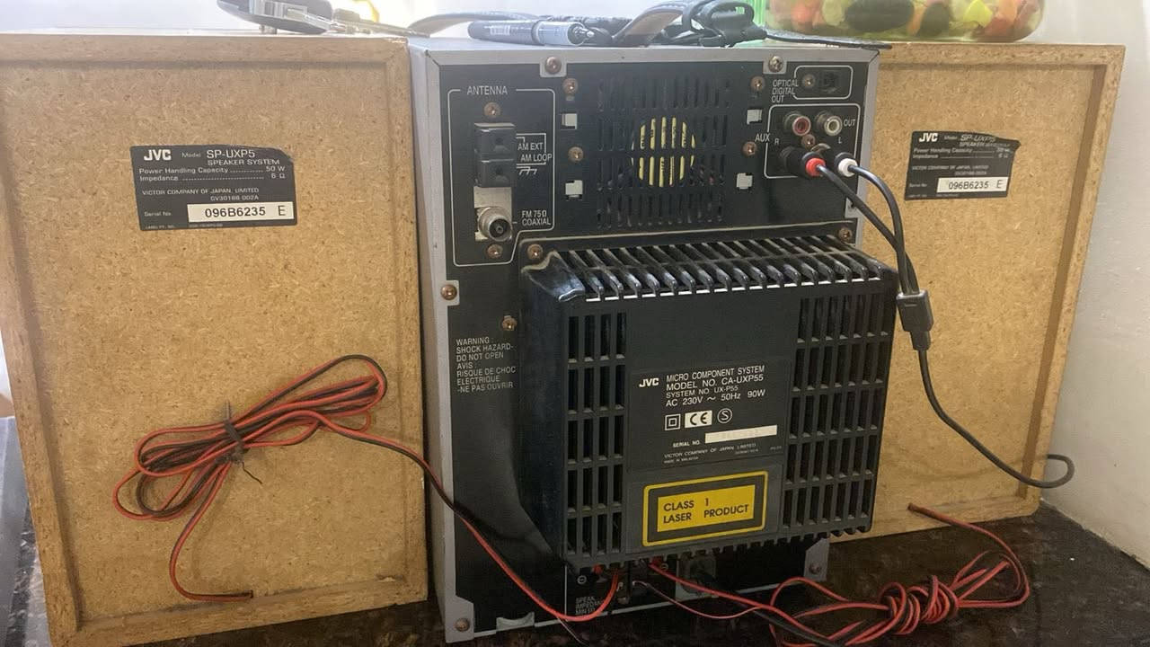 Jvc يشتغل فقط راديو  و اوكس مع ريموتكونترول


**إذا كنت صاحب هذا الإعلان وتريد حذفه لأي سبب، رجاءا أرسل رسالة إلى الدعم الفني**