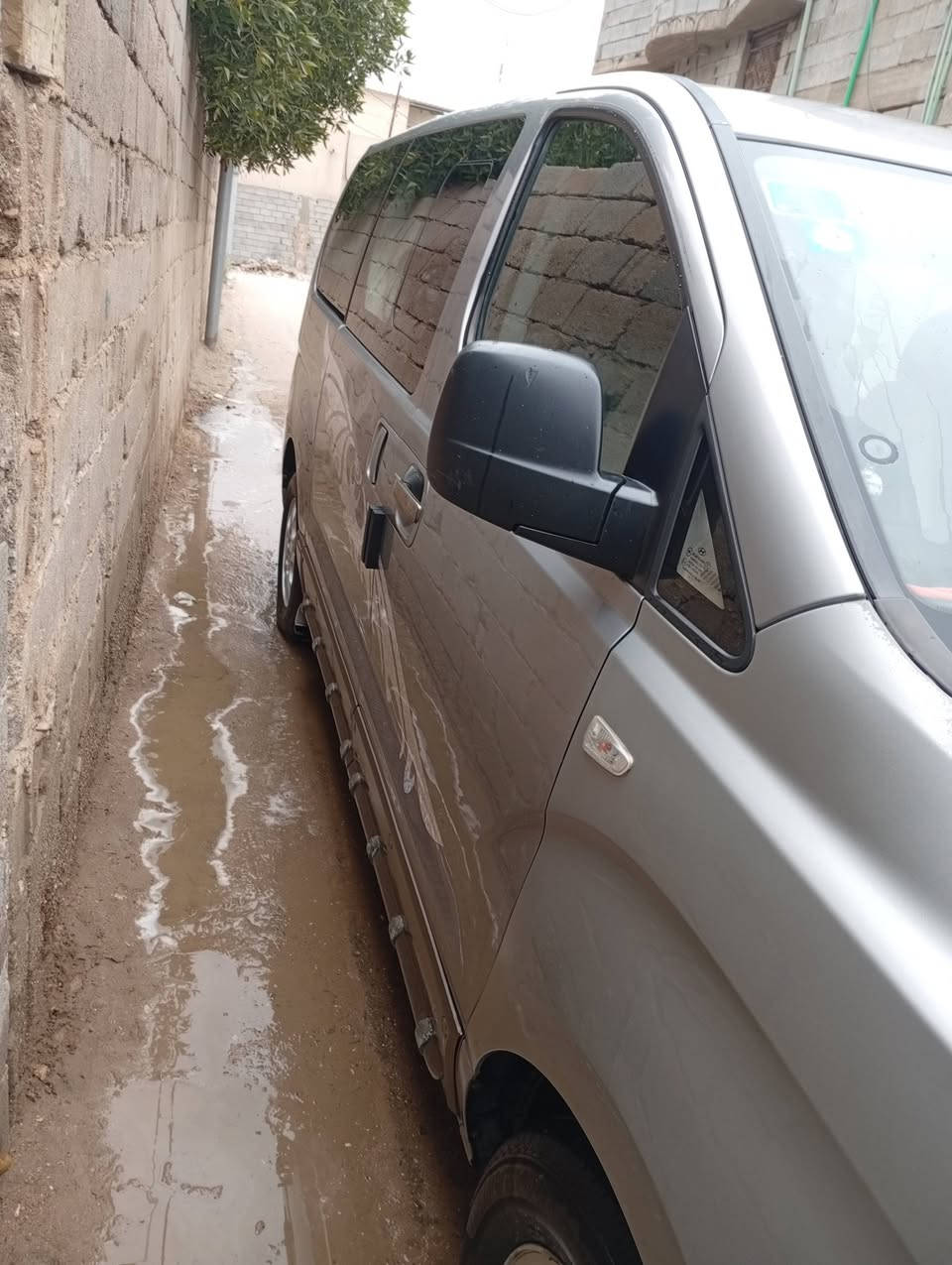 السلام عليكم ستاركس مديل 12 معلايه 22 بسمي السياره السنويه تنتهي ب28 مكان البصره شط  السعر 190 وبيه مجال شي قليل اي ستفسار تعال خاص وتدلل الرقم ***********
