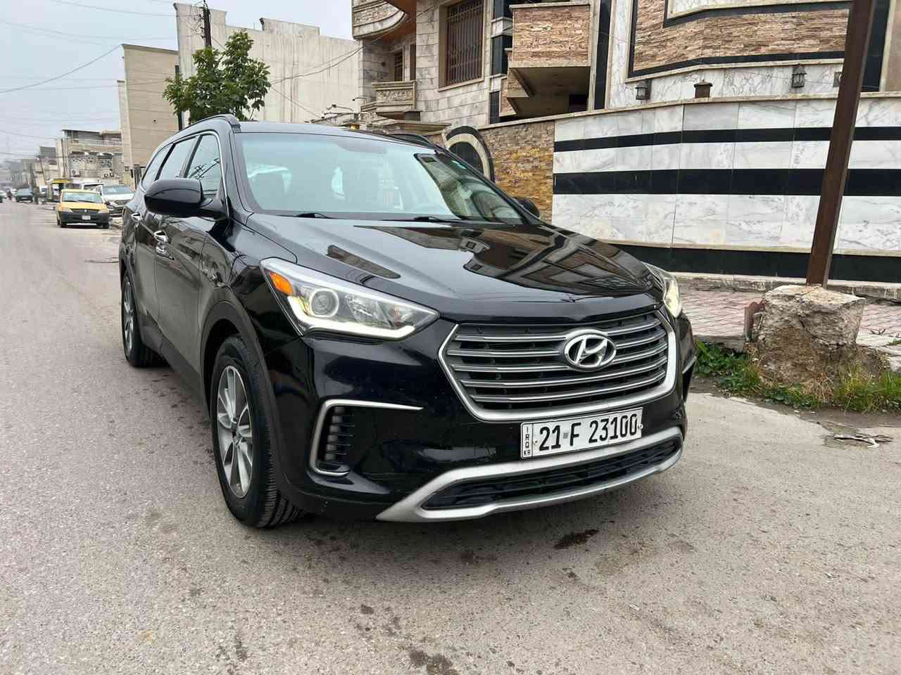 السلام عليكم  سنتافي گراند موديل 2017 رقم سليمانيه الدولي الجديد ب اسمي شخصيآ تحويل وكاله ثاني يوم هزه وفحص وسنويه كله جديد حادثها جانبي باب وجاملغ خلفي بجم كبس وخلفي كبس صور حادث وسونار مرفقه شواصي لغود كلها كفاله عامه گير ومحرك مكفولات برغي ممفتوح بيهن مواصفات نص فول شاشه كبيره وكامره دواره فول تحكمات كشن السايق كهرباء مكينه 6 سلندر 7 راكب 3 ثلاث قطع تبريد مركزي منفصل وبعد بيها مواصفات اكثر مكانها بغداد الطوبجي *********** السعر 152 وبيها مجال بسيط بغداد, العراق
