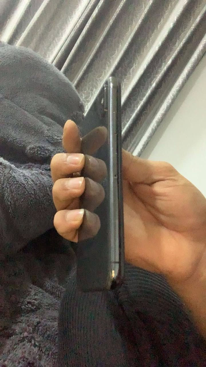 السلام عليكم ايكس عادي يرادله شاشه بدون رمز تلفون  سعر45 ابيع فحم رجان المو شراي لايجي ويتعبني تفاصيل مكتوبه ***********
