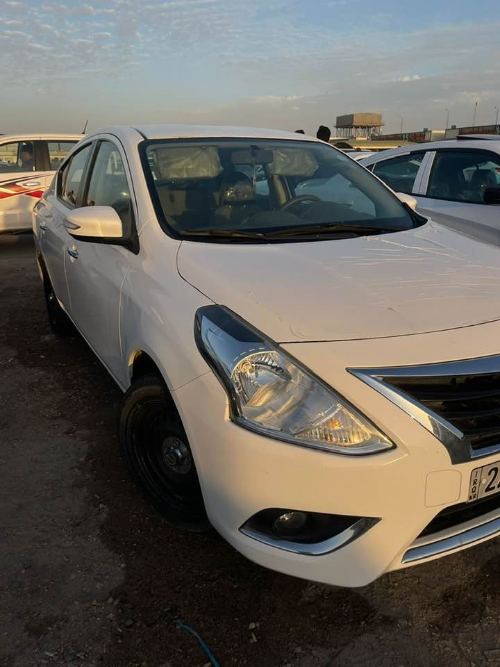 سلام عليكم 
نيسان سني مديل 2024 جديدة ماشاء الله بيها بارد يم البك لايت الأيسر وبيها طخه يم الدوسة اليمين ثنيناتهن خفيفيات الباقي كفاله ماشيه 42 الف فقط السعر ب124 مكاني بصرة ابي الخصيب رقمي (***********)
