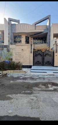 ٢٨٣م • ٣ طوابق • واجهة مرمر