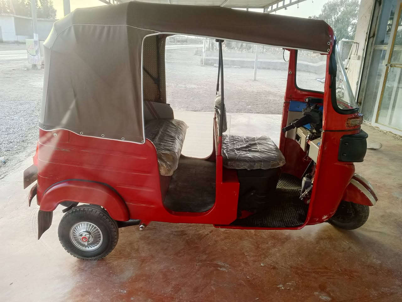 سلام عليكم تكتك للبيع موديل 18رقم واسط نعماني ستفار ***********
