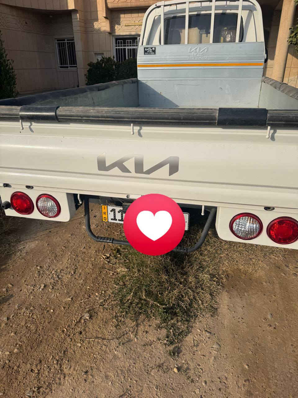 السلام عليكم كيا عموشه ٢٠٢٥ زيرو ماشيه ٧الف مامغسواله بعده البدي مغلف رقم بغداد مكان السياره بغداد  *********** السعر ١٦٨وبيه مجال قليل
