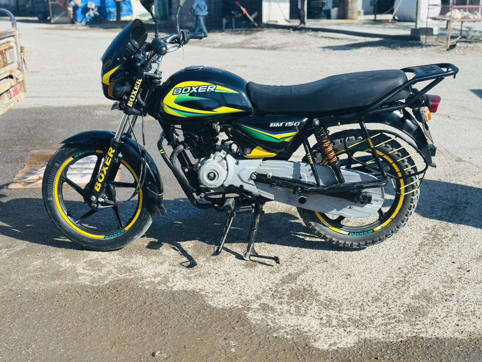 بوكسر ٢٠٢١ للبيع مكفول من كلشي اوراق اصولية شرط الترقيم مكينة مكفولة ما مفتوحة حس ناعم مينسمع العر خاص مكاني ديالى المقدادية ابو صيدا ***********
