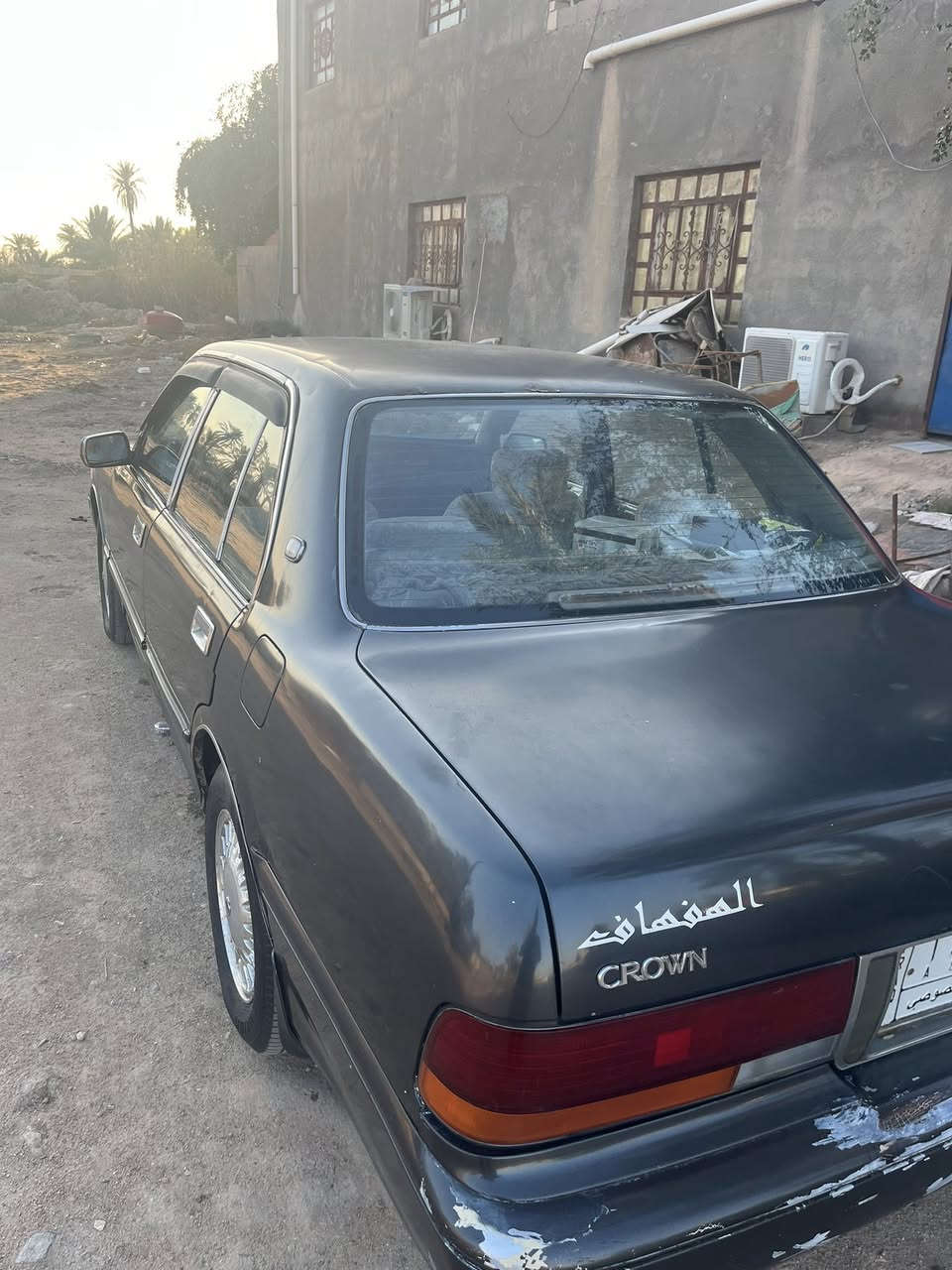 👑 إعلان بيع سيارة: تويوتا كراون Royal Saloon 1996 - قوة الماضي وفخامة الحاضر
📢 نداء لعشاق الكلاسيكيات والفخامة اليابانية الأصيلة!
أعرض للبيع أيقونة السيارات الفارهة، تويوتا كراون (Crown Royal Saloon) موديل 1996، السيارة التي لا تعرف التوقف.
⚙️ الحالة الميكانيكية والتحضيرات (الأداء مضمون)
• المحرك والجير (الناقل): بحالة ممتازة جداً، أداء عالي على الطريق بدون أي ملاحظات أو أصوات غريبة، يضمن متعة قيادة حقيقية.
• الإطارات: جديدة بالكامل، جاهزة للسفر والقيادة اليومية.
• الصيانة: السيارة لا تحتاج إلى أي صيانة، شغل وامشِ! 
✨ المواصفات المميزة
• النوع: Toyota Crown Royal Saloon (الفئة الملكية).
• الموديل: 1996.
• المميزات الداخلية: مقصورة داخلية واسعة ومريحة، تمثل فخامة التسعينيات بامتياز (تبريد شغال + حدادة جديد بالكامل + تنتهي السنوية بنصف سنة 2026 ).
• السعر: [ 65 $ ] (قابل للتفاوض البسيط جداً بعد المعاينة).
📝 ملاحظات مهمة للمشتري
• تم تجهيز السيارة للبيع بتركيز على الأداء. تحتاج فقط إلى عناية تجميلية بسيطة (تنظيف عميق داخلي ومعالجة الصدام الأمامي إن لزم الأمر) لتبدو كسيارة صالة عرض.
• البيع للجادين فقط والذين يقدرون قيمة هذا الموديل ومحركاته القوية.
📞 للتواصل والمعاينة:
يرجى الاتصال على [ *********** ]
لا تضيع فرصة امتلاك قطعة من تاريخ تويوتا الفاخرة بجاهزية عالية!
