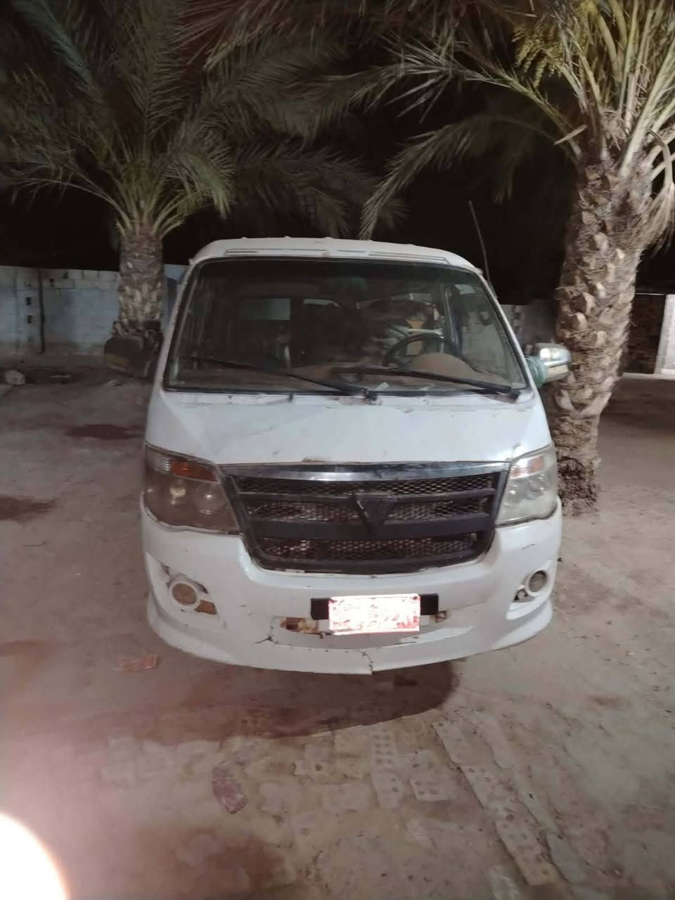من رخصت الدمن سلام عليكم سياره فتون موديل ١٢حره موداور ثاني يوم كير مكفول مكينه حداديه نضيفه تايرات نضيفه مصفره هيئه ومرور رقم شاصي ٣ماهنه شواصي نضيفات عوزه ضفيره مكاني بابل ناحيت الكفل رقم *********** سعر ١٨ وبيه مجال بيه وتساب
