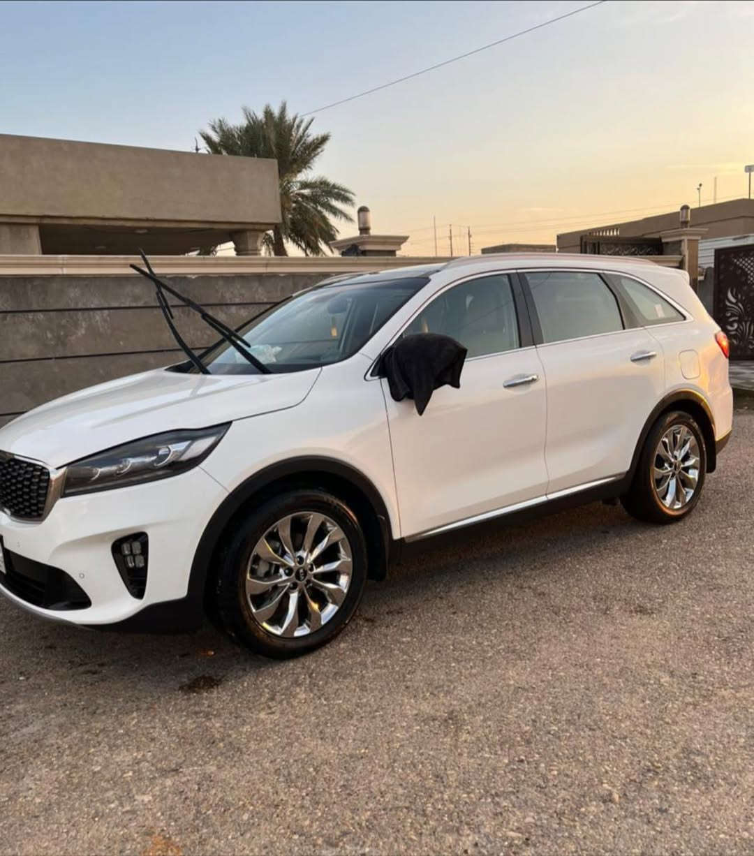 سورنتو خليجي فول 
رقم بغداد 
موديل 20 
محرك 6v بلادي شركه 
ماشيه 70 الف حقيقي شرط 
كفاله
•••
السعر 278$ بيه مجال 
***********
