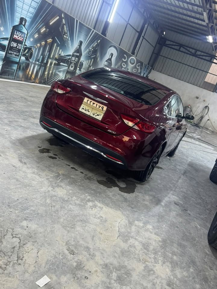 كرايسلر C200 موديل2015 للبيع

بيه تلث قطع صبغ ونص 
تراهم مرواس شعندك نزل 

المحرك: 4 سلندر، سعة 2400 

 ناقل الحركة (الكير): أوتوماتيك 9 نمر

🌟 المواصفات والكماليات:

 نظام دخول ذكي (تشغيل وبصمة أبواب)

 شاشة وسطية واضحة مع نظام بلوتوث

 تحكم ستيرن كامل وجهين

 مثبت سرعة (Cruise Control)

 تبريد ثلج ما شاء الله 

 السيارة بحالة ممتازة ونظيفة جداً وجاهزة من كل النواحي (كير ومحرك وتكم بشرط الفحص).
📲***********
