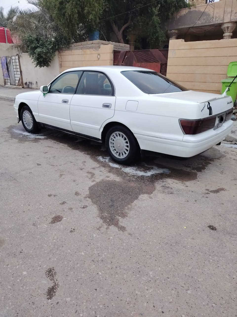 سلام عليكم للبيع سياره
بطه سياره مصبوغه عام 
مكفوله ضربه وتبديل 
مكينه 2500 كير سنويه جديده بسمنه تخم تاير حداديه 
سعر 58 وبيه مجال مكان بصره قضاء المدينه اتصل ***********
