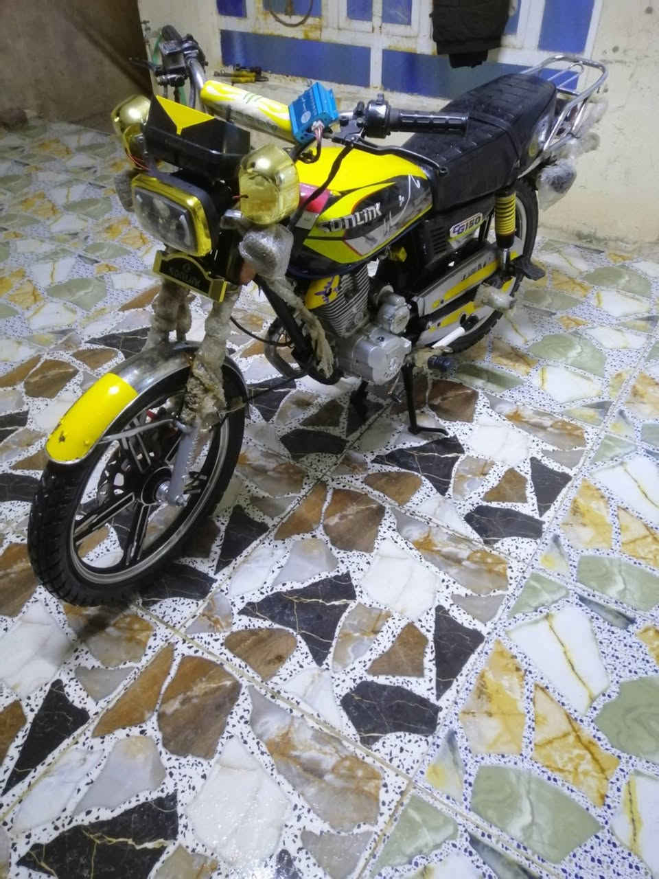 سلام عليكم

دراجه سيفان موديل 23

كامله من كلشي مابيه نقص

اوراق كامله نگره سلف 575 وبيه مجال 

الشراي يتصل
                        «مكان بعقوبه»

رقمي...   «***********»
