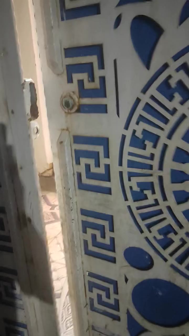 السلام عليكم ورحمه الله
بيت البيع المساحه 100 متر طولاني البناء 2021 عگاده
العنوان الشيشان الاولى رقم الطابو 12422 
الاستفتار الاتصال وسعره طيب ***********
