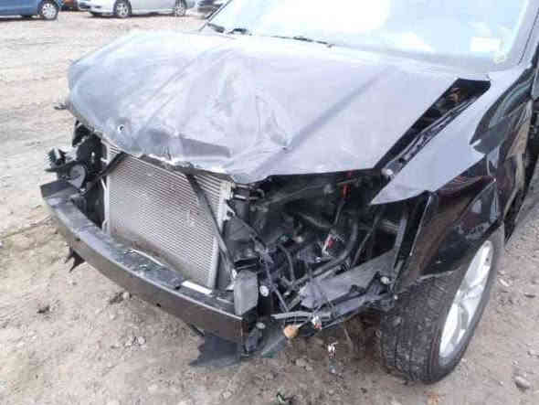 سيارة دوج كرفان موديل 2013 وارد أمريكي صور الحادث موجودة 
رقم بغداد 
السعر (( 135 ورقة)) بيها مجال 
الاتصال (***********) 
مكلف بالنشر بغداد
