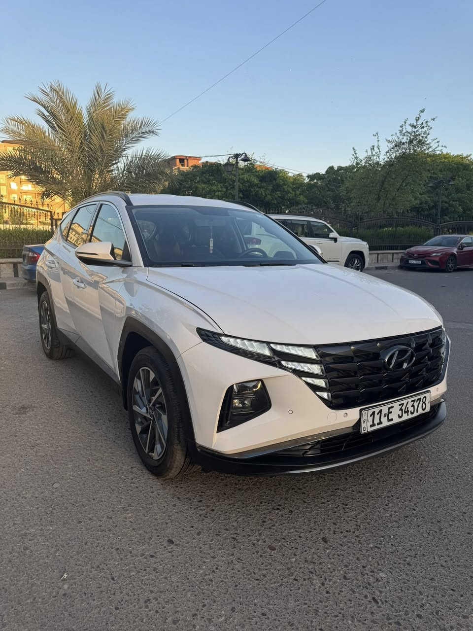 السلام عليكم 
هاي توسان 2024 خليجي بلاش⚪️
179$ وبيها مجال بسيط هم
بيها صبغ بسبب طخه بسيطه جدا
بين جاملغ ولبنيد وبدون ايرباك ولا دواخل
وبيها بارد قليل
الموصفات فول للاخير عدا فتحه
بصمه وسايد بريك بصمه
بردات خلفيه كشنات تدفئه 
داخل حمصي وكشنات كهرباء
مودات قياده وشاشه ديجتل
هواي موصفات بيها
محرك 2000 دوش
مكانها بغداد البياع
***********
بي وتساب
