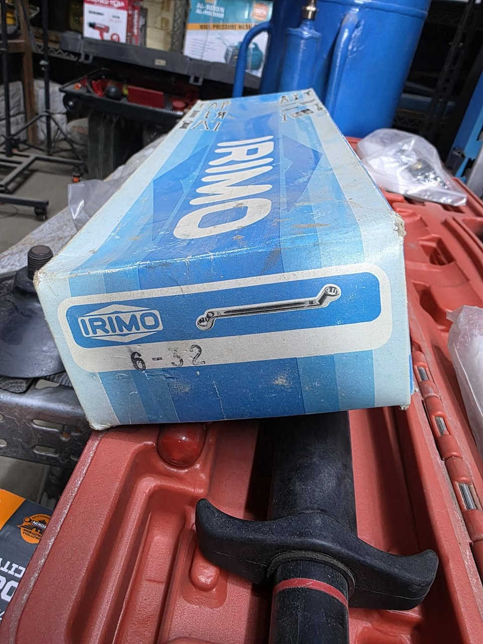 بوكس ايرمو اسباني قديم مال اهلنا الطيبين  من حجم ٦ الى ٣٢ السعر ١٠٠ الف
تـ 
***********
***********
