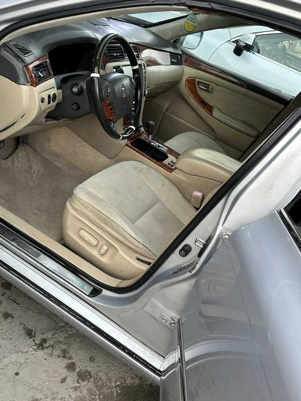 شاهينه للبيع او مراوس حسب القناعه موديل 2004 بحري أربع دكم شاصي 82 ويل دنك اسبيرات 3برداد ثلاجه تبريد خلفي أربع كشنات كهرباء سعر 138 رقم كركوك إنكليزي بسمي مشروع وطني مكان سياره نجف لاستفسار عبر رقم ***********
