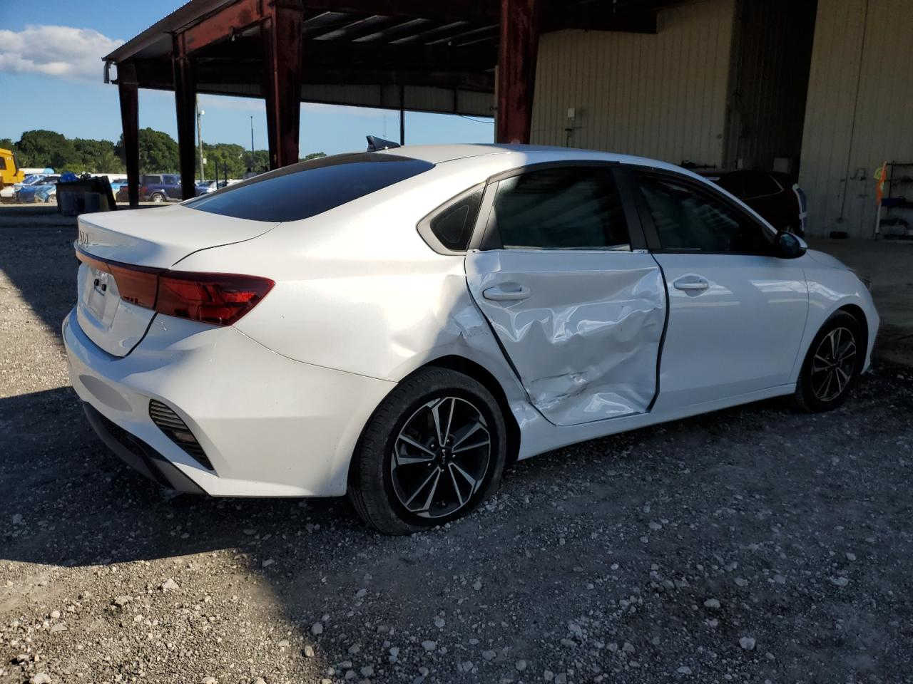 كما عودناكم  شركة نجوم الجزيرة على المزادات الأمريكية ويأقل الأسعار وأسرع وقت ممكن
2024 KIA FORTE LX
الضرر، تخريب (Vandalism) كما موضح في الصور 
 عداد المسافة، 219,979الف ميل(فعلي)
حالة السيارة: تشتغل حجم المحرك: 4 1.6L سلندر )بنزين
 رقم الشاصي: 3KPF24AD0RE707245
 تأريخ المزاد، الاثنين 2025/12/29مساء بتوقيت العراق
موقع الشركة : القبلة جسر المعارض  قرب شركة ام جي  / شركة نجوم الجزيرة 
رقم هاتف المزادات : ***********
