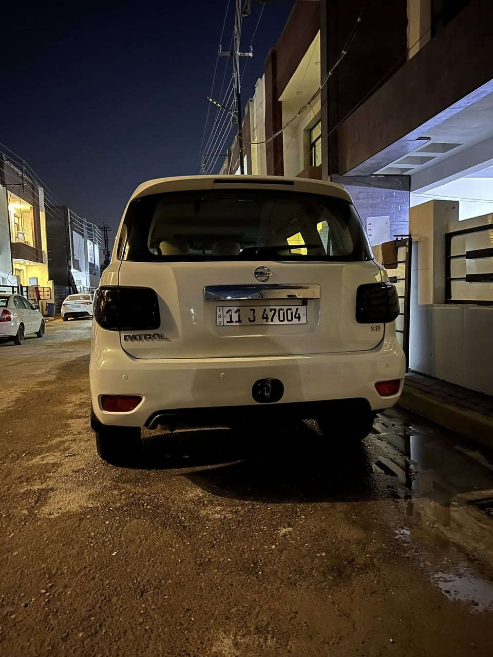 السلام عليكم من رخصه اخونه الأدمن  سيف العرب نسيان باترول للبيع فقط موديل 11 صبغ عام كشر صبغ  بيدي صابغه  مكفوله من حادث شرط  بغداد بسمي من سنه 13 عدنه صبغ راقي تخم تاير صدر امامي خلفي جديد محرك صغير بي صوت يعني كايم يراد تبديل عنوان بغداد هـ*********** السعر 165 بي مجال
