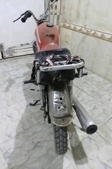 كربلاء الحر الكابينات 
دراجة بلادية واحد عراق كلشي مابية كاملة تجي تشغل وتطلع