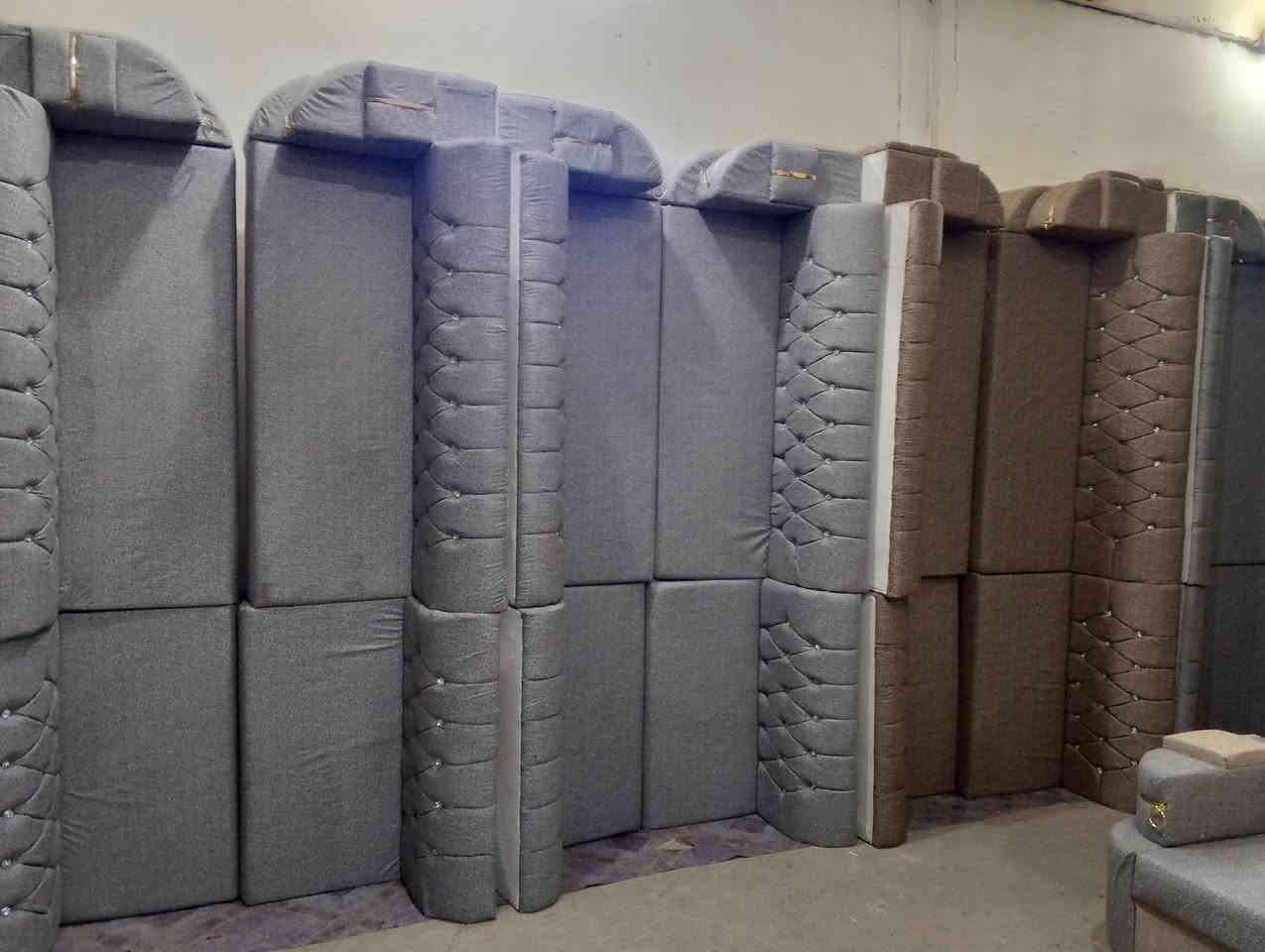 تخفيضاات تخفيضاات عروض راس السنة بس يمنه #ديوان تركي شغل تسكام بلوك اسود+ سفنج مميز متوفر جميع القياسات وسعر ديوان 11 مقعد من 400 إلى 360 الف صار
متوفر قياس 8ب4 و 7ب4 و6ب4 
#صويرة تقاطع حي زهور سبيس #معرض الجوهرة ***********...***********
