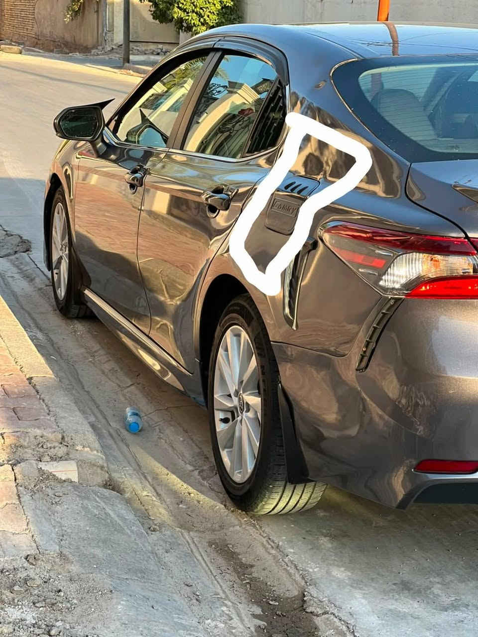السلام عليكم
تويوتا كامري TOYOTA  CAMRY
موديل2023
وراد امريكي 
رقم كركوك 💫 
هزه و سنويه جديده 💫 
موصفات SE💫 
محرك وكير شرط💫 
ماشيه 148k💫 
تبريد وتدفئة 💫 
سياره ضررها جاملغ خلفي فقط  💫 مثل ما موضحه بالصوره
السيارة كاعده وحيل حلوه ماتصرف عليها برغي 💫 
السعر٢٠٠$وبيها مجال 💫 
الموقع(كركوك)
#الأستفسار  
*********** مو شراي لا تتعبني يرحم جدك
