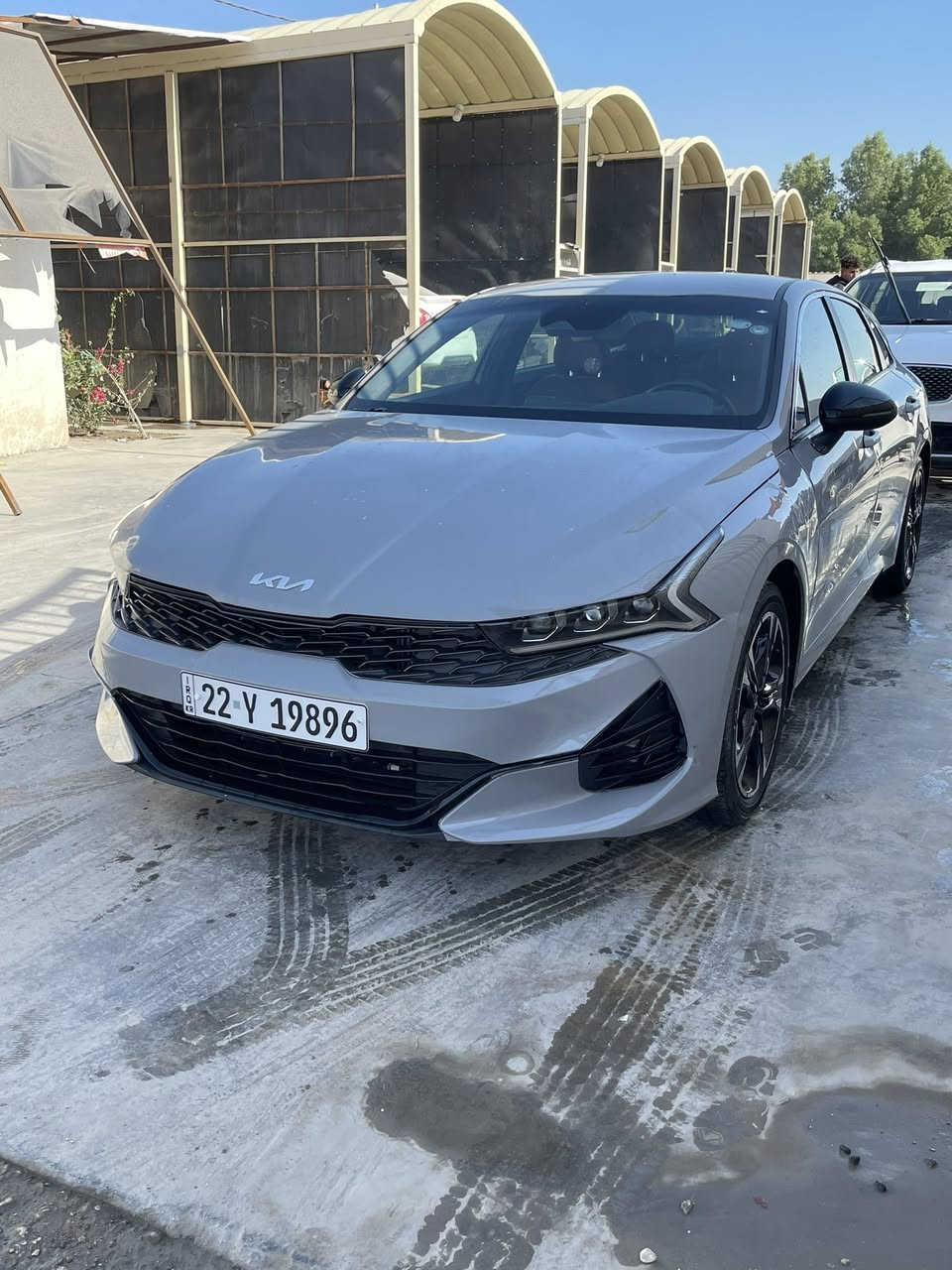 السلام عليكم 
كي فايف ٢٠٢٣ جيتي لاين فول عدا الفتحه لون مميز وارد امريكي صور الحادث مرفقه صبغ بنيد وربع باب فقط بدون تبديل بدون دواخل لاشاصي ولا لغود ماشيه ٢٧ الف مايل بيع فقط بدون مراوس مكاني بابل  السعر ١٦٩ ورقه 
للاتصال 
***********
