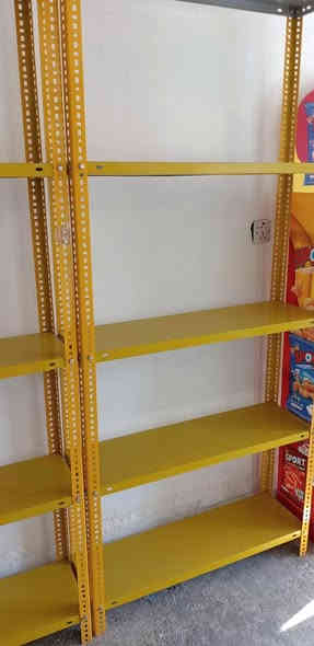 السلام عليكم
للبيع دكسن مستعمل قليل العرض ١متر والطول ٢متر بليت ثقيل يتحمل أوزان ثقيلة عدد ٧ سعر الدكسن الواحد ٣٥ الف
ميز مكتب كما موضح في الصورة حديد العرض ١٢٠سم جديد السعر ٥٥الف
مكاني السيدية
للأتصال على الرقم ***********
