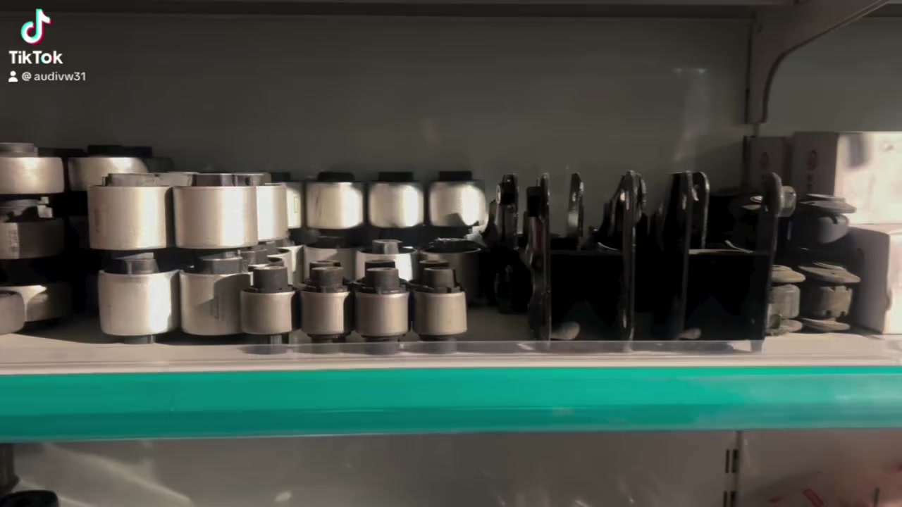 هدية من مركز سيف اودي
صدر الاطلس علية خصم 50‎%‎ على جميع القطع عندك طكة عندك رجفة جيبها تطلع من يمي سيارتك زيرو 🏁
1- دبلات امامي 125 الف 😉
2- بوش طبلة 60 الف 😉
3- طوبات 45 الف 😉
4- شمعات 45 الف 😉
5- راس روط 40 الف 😉
6- دسكات 35 الف 😉
وشرط  الضمان 🤗 شي جدا راقي والعالم تعرف بضاعتي 
اجرة فتح وشد فقط 50 الف  اكو هيج دلال هذا العرض والي  يكول اكو ارخص فهذني نوعيات تعبانة  اني ما اجيبهن والعالم تعرف بضاعتي ***********
