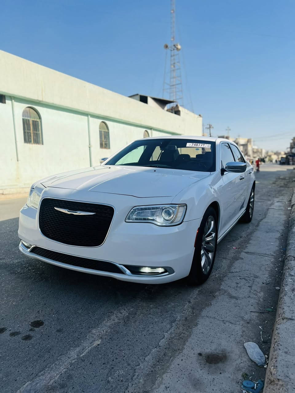 سلام عليكم 
اوباما كرايسلر 
دخول جديد كتاب ظباط رقم ديالى تسلم مرقم جهاز تحويل ثاني يوم بسم المشتري 
الحادث منشور بلصور
موديل 2018
مواصفات
كشنات جلد مشمشي تدفـئة تبريد 
كشنات ذاكره 
خزن ميموري
ستيـرن كهرباء 
تدفئـة بلستيرن 
كروم 
ويل 20 
شاشه كاربلي 
زنون ابيض 
مكان السياره (بغداد)
***********
