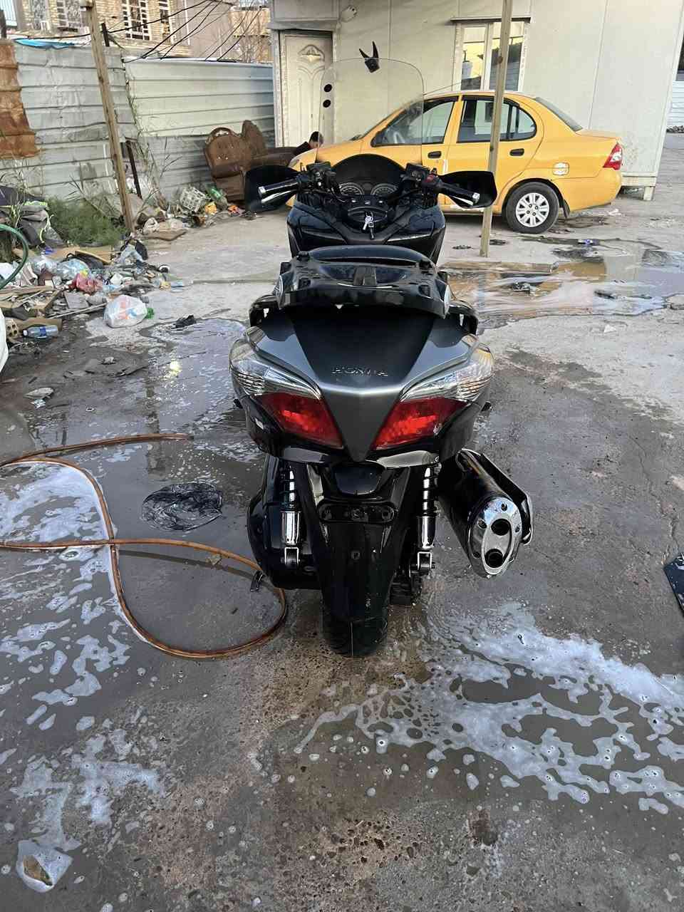 سلفر ونج جيتي دراجه  كوم حديد مشيت بيه و طفت  دراجه اكفله بكن و كربائيات كامله كفرات كامله دراجه كلش حلوه ب800وبيه مجال .!!مكاني بغداد بياع 
رقمي .***********

