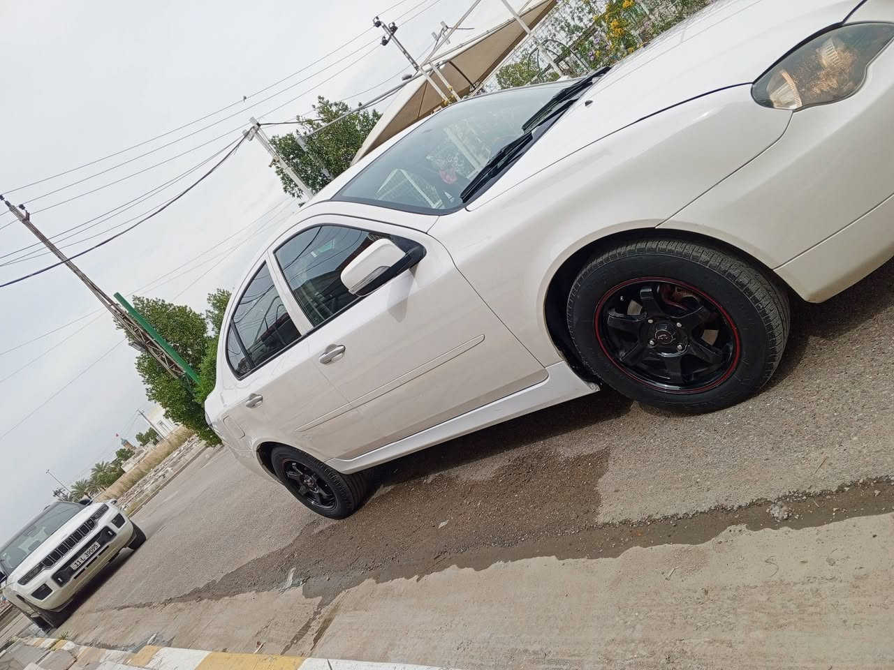 السلام عليكم ابروتون موديل 2013سياره جاهزه كير محرك تبريد ثلج سياره جديده اخت الزيرو ربع مذب عليه رقم بغداد دولي بسمي شاشه كامره سنتر لوك السياره بل عافيه على ياخذه مكان بغداد حي العامل السعر 73وبيه مجال حك الجيه والشراي يتصل ***********
