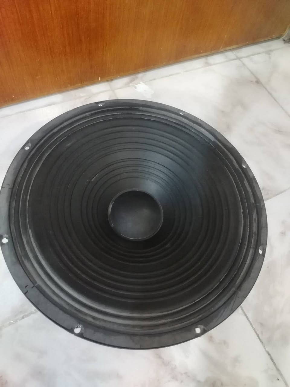 زوج لبات ١٤ انج
شغاله وبلاديه
صوت جدا قوي
باله اوربي
الواطيه والاوميه غير مذكوره
سعر الزوج فقط ٢٥ ألف
توصيل كل المحافظات
محمد الآغا للصوتيات
***********
***********
