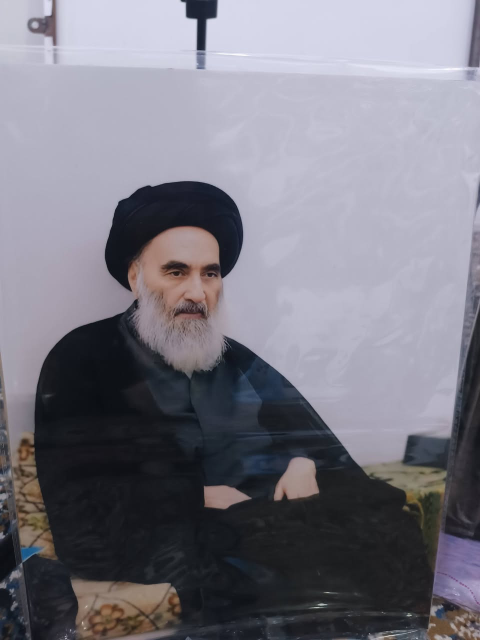 طبع صور كافة الأحجام كبس واكساء عالخشب 
طباعة صور اعراس خطوبات 
تصوير خطوبات و اعراس بكاميرات حديثه ودقه عاليه 
***********
