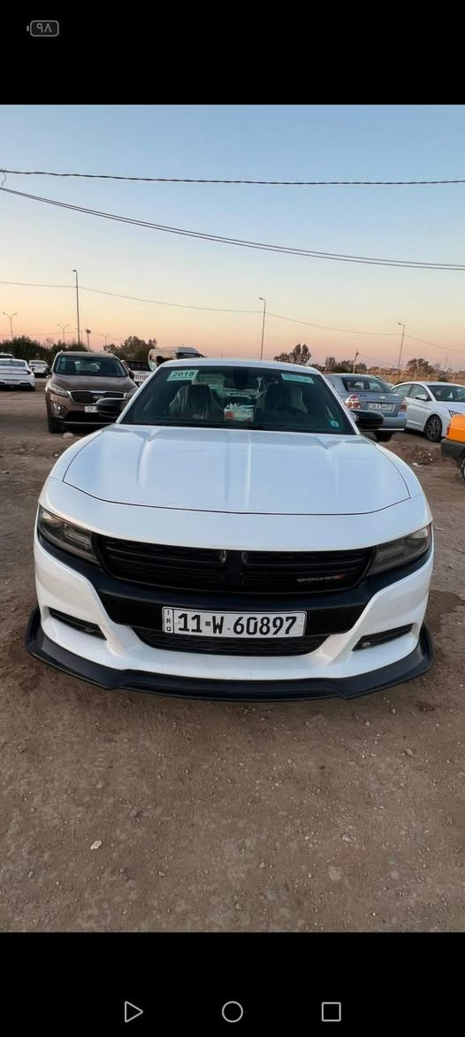 السلام عليكم من رخصة الادمن المحترم للبيع جارجر موديل 2018 خليجي رقم بغداد ماشيه 145 بأسمي سياره جديده فول *********** -***********
