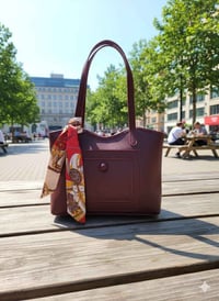 نون باك توفر لكم اجمل الحقائب واسعار مناسبة بيع جملة ومفرد  سعر المفرد...