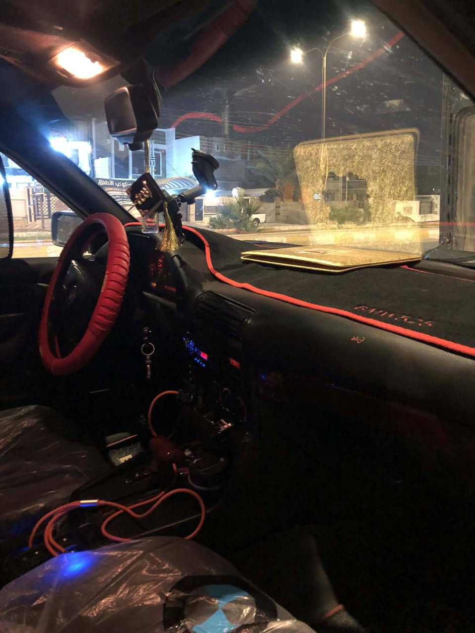 من رخصة الادمن
525/(اصل40! )بليته وسنويه !(اصل40) 
موديل1993
مكينه بي لاستيك ولف فقط
كير اوتو شرط جديد 
مصبوغة جماليه لون أسود ملكي
رقم أربيل سنويه جديده بسمي شرط تحويل
صدر امامي خلفي جديد
تخم تاير ويل
كشنات جلد
صاج ملكي
سلايت 3 طكات
هوك بلادي
لايت سوار + منظومة زنون
تبريد شغال شرط ❄
مري منفصل
دوس m 
كهربائيات كلها شغاله شرط
السعر $60 وبي مجال
مكان سياره فلوجه للستفسار اكثر***********
