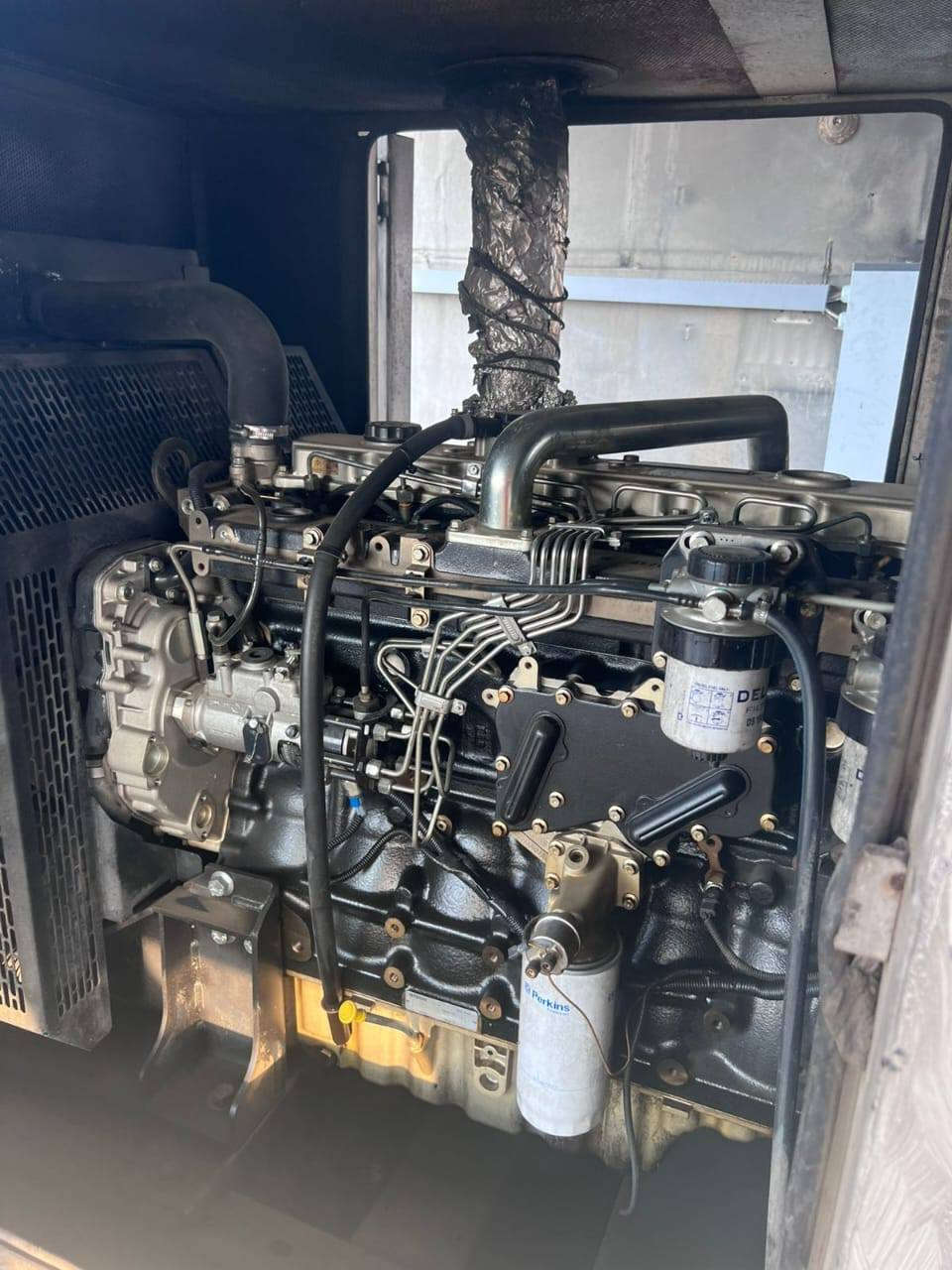 للبيع مولد اخو الجديد   Perkin185kv
للاتصال  ***********
