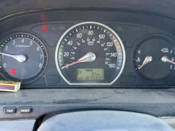 السلام عليكم  للبيع او مراوس فورتي اوبتيما سوناته مضلع 
سوناته2006 
سته 6 سلندر 
رقم دولي بسمي 
سياره حلوه وكاعده
ماناقصها اي شي 
ماعدى المكينه بيها  موكلش صافيه  
السياره مصبوغه حزام 
ماشيه 165000
تخم تاير جديد 
صدر جديد السياره 

السعر 88 ورقه وبيها مجال قيل 
رقم الهاتف *********** 
والي مايعجبه خالي يكرمنه بسكوته افضل وشكرآ
