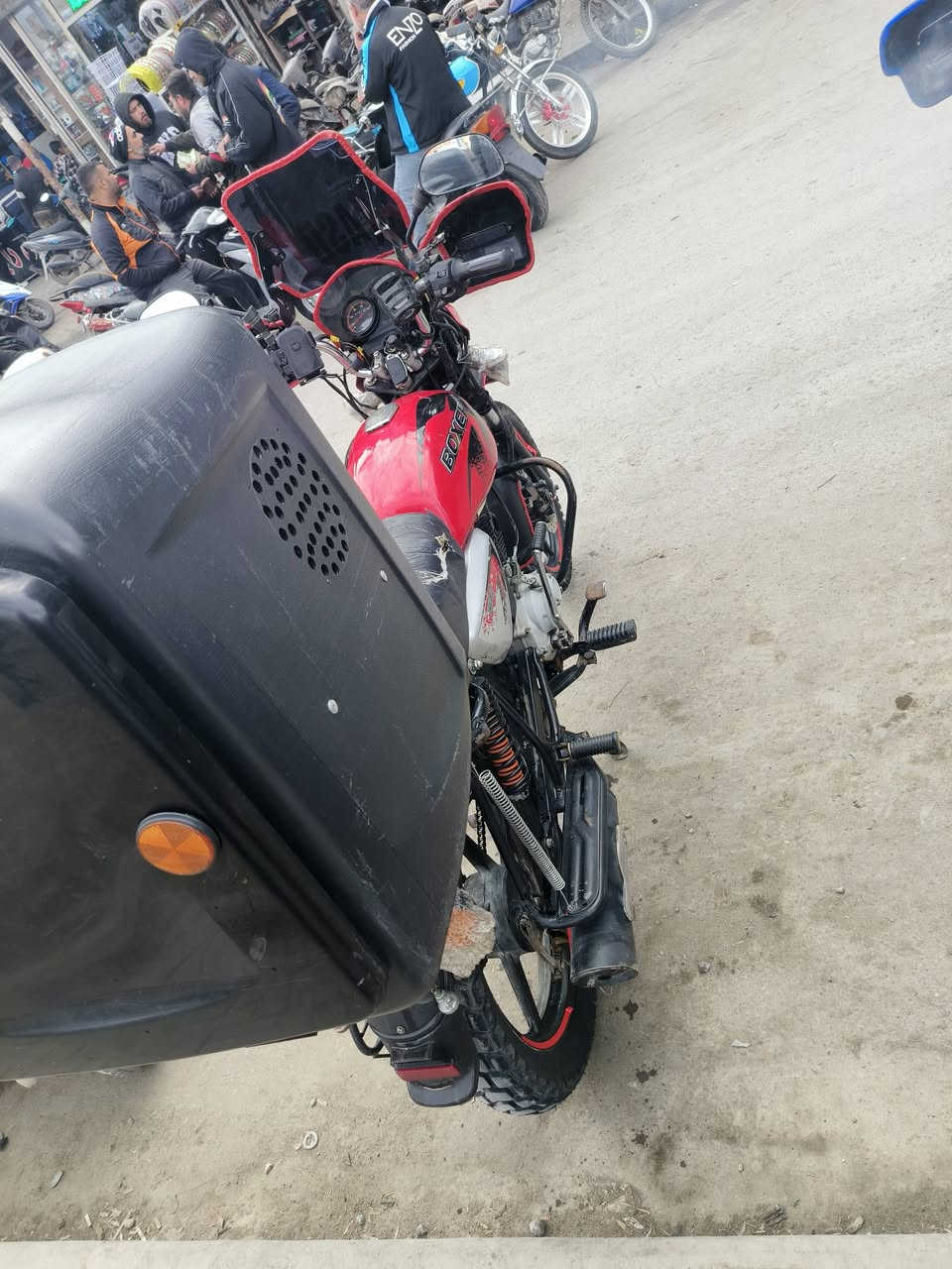 بوكسر جبلي موديل 22 أوراق السعر 1300 وبيه مجال ***********
