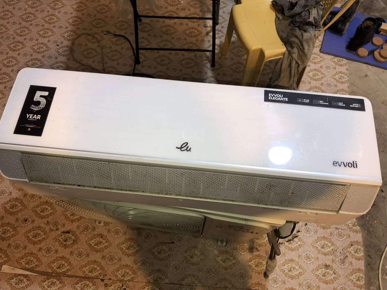 سبلت انفولي جديد بعده بغاز الشركه مشتغل ٣ اشهر فقط نص موسم  (طن ونص )مصارله اشهر عندي تفحصه اذا مو ثلج الك ضمان بي شهر سعره 425الف عنواني البصره رقم واتساب ***********
