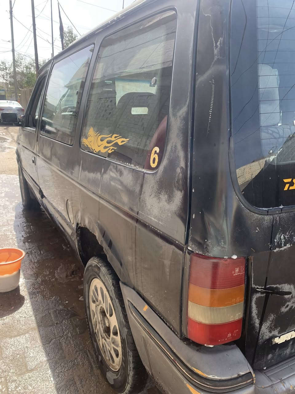 السلام عليكم دوج كلايسلر موديل  91 محوره مكينه كير 2000 سي سي مال كرونه السياره مكينه كير  خير من الله فقط المكينه بيه تنقيص بسيط من چبنة الكرنك حداديه هستوني كهربائيات شغاله تبريد معوز راديتر وبطل  شًواصي تكم ضربه قويه كله مكفول رقمه نجفي بااسمي مشروع وطني سعره ب32 وبيه مجال حك الجيه  اللاستفسار  علئ الرقم *********** بي واتساب او علئ الخاص
