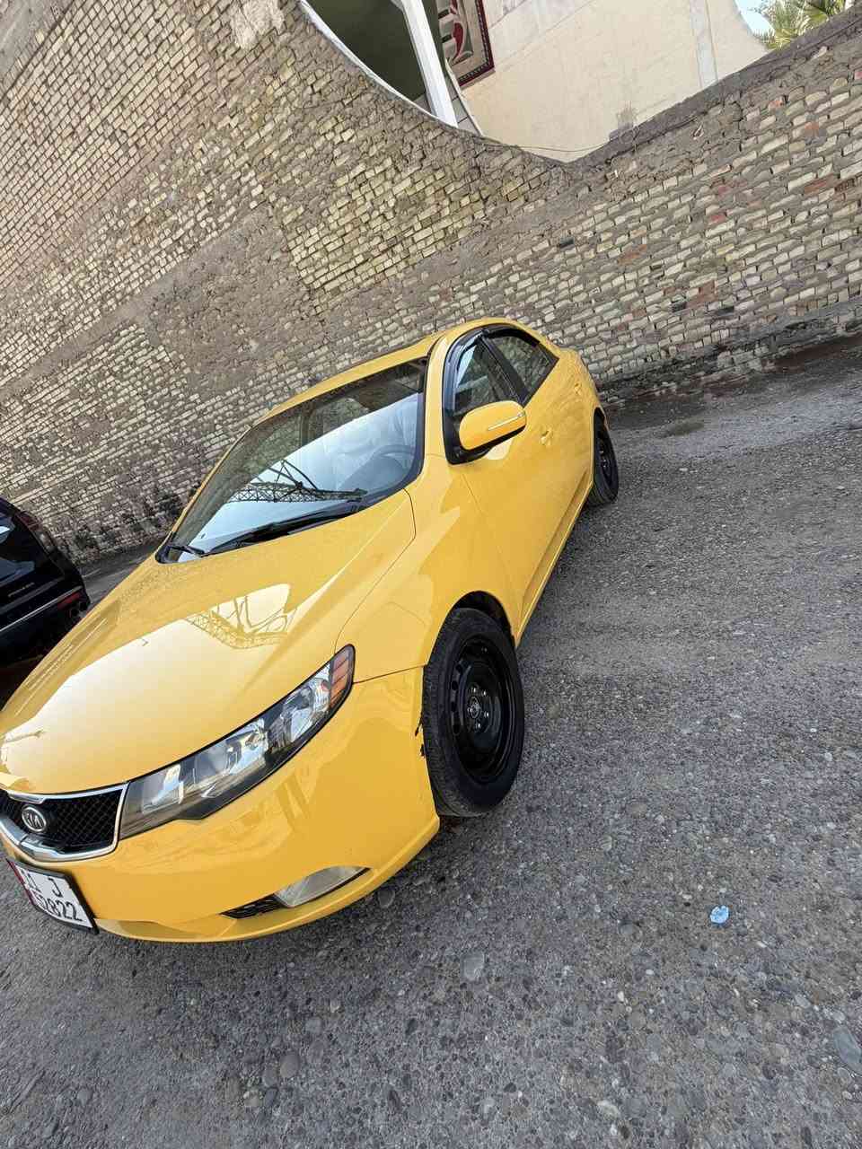 السلام عليكم فورتي 2010 حادثه طخه جاملغ خفلي بدون دواخل مكينه 2000 دوش كير مكينه حداديه كفاله مكاني بغداد السعر 80وبيه مجال بصيط سياره نضيفه ***********
