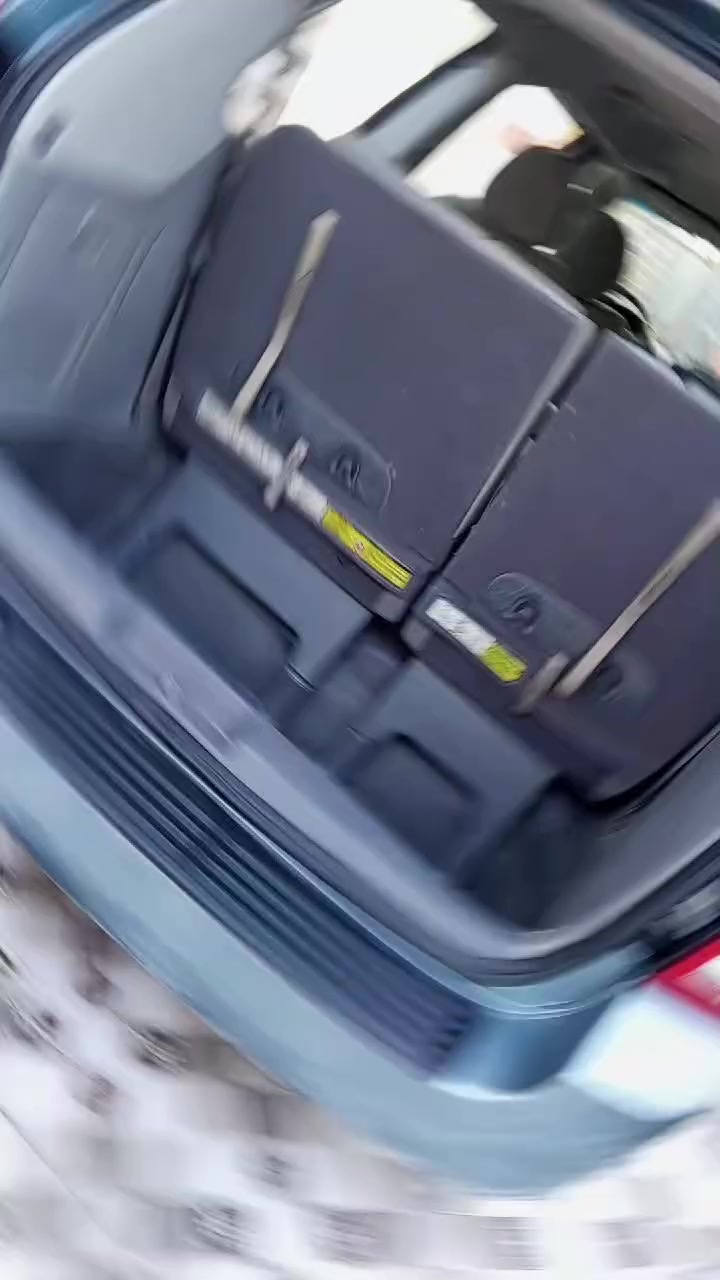 السلام عليكم للبيع فقط كيا سيدونا موديل 2014 كيرك محرك تخم تاير حداديه تبريد ثلج كهربائيات كلها شغاله من الدعاميه للدعاميه رقم بغداد بيها بدايه اللقماره من يم الجامه صبغ قليل وبيها رش اثر شخوط شرك الفحص اتصل وبالخدمه *********** اسيا *********** غير متواجد ع فيس اتصل وبالواقع احلى من الصور لأن عاكس عليهن الضوء السعر 130 مكاني بابل شوملي
