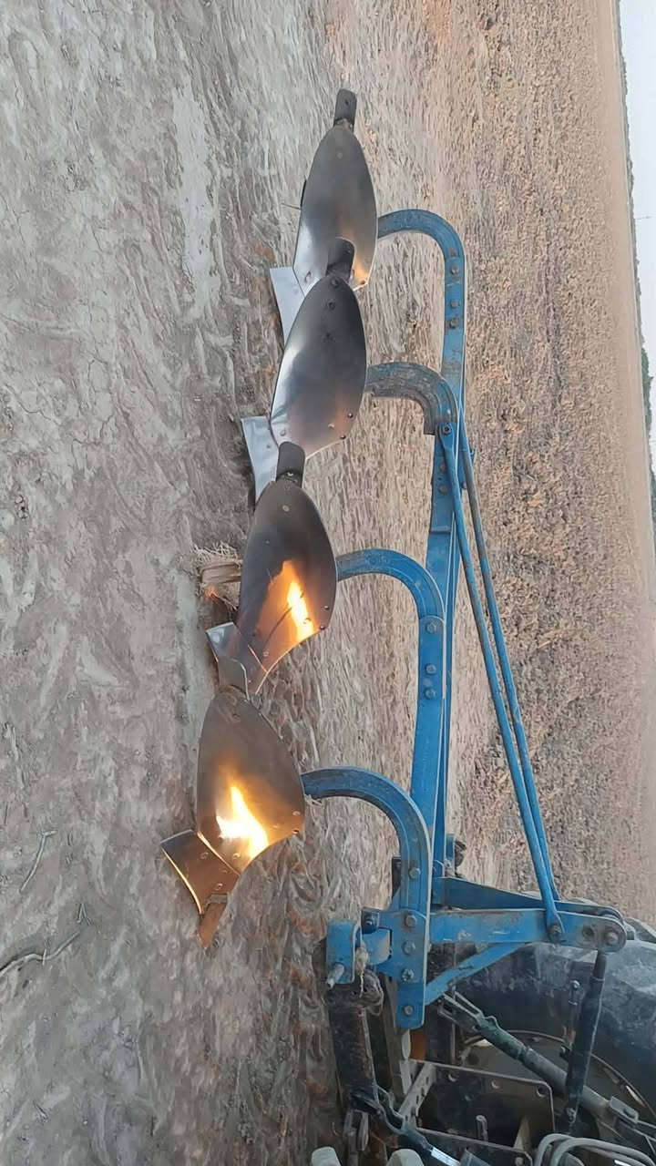 يالله فدان للبيع حجم 16مكفول سعره مليونين وبي مجال قليل مكانه واسط الدجيلي ***********
