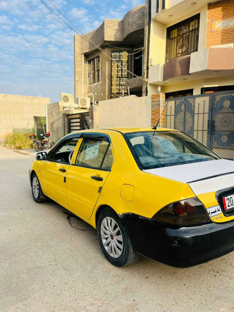 سلام عليكم
لانسر 2010 للبيع ضررها جاملوغ الأمامي الايمن صبغ 3 قطع والهلالات معمرة سنوية لل 30 محرك كير خير من الله 
تخم تايرات جدد سيارة مال جناي شرط التحويل 
مكاني ديالى خالص دلعباس 
للاستفسار الاتصال على 
***********
