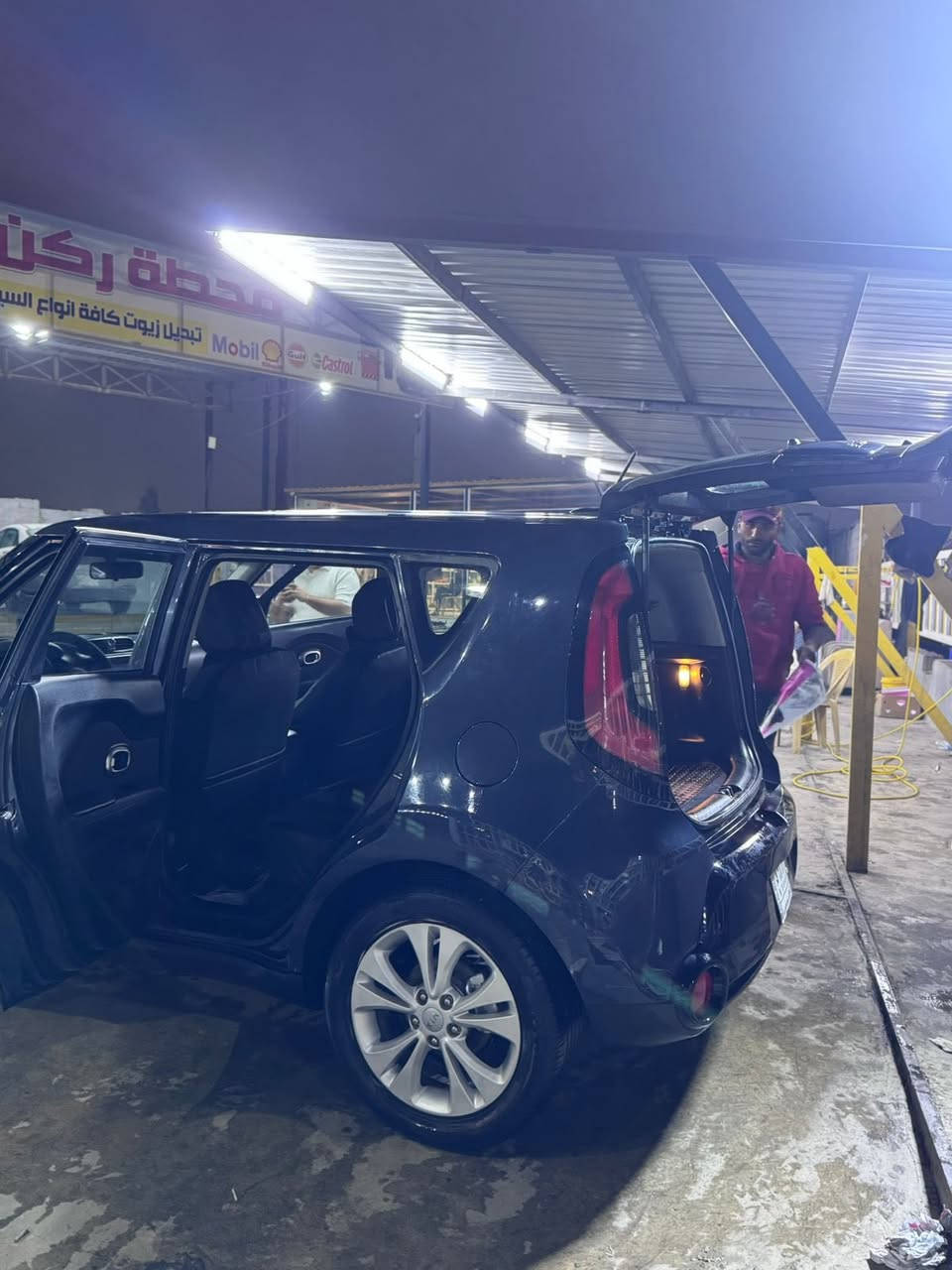 السلام عليكم
صول للبيع موديل 2016
ماشيه 62 ميل 
مكينه وكير مكفول 
السياره داخلها نظيف 
تخم تاير جديد 
تبريد شغال 
حداديه جديد
موجود صور حادث امريكا الموجود بلصوره رقم الشاصي موجود 
السعر 110$ وبيها مجال والسياره استخدام بيت وقليل 
***********
