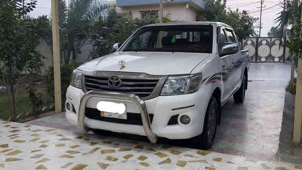 سلام عليكم للبيع بيكم تيوتا موديل 2015 رقم ديالى الماني مشروع وطني سنويه مجدده تحويل مباشر كير اوتماتيك شاصي ١٩ كويتي السياره مكفولة كفاله عامه عده بيه بارد مكانين وموضح بل سونار داخل المنشور كير مكينه ما مفتوحه صدر امامي وخلفي جديد تخم تاير جديد تبريد ثلج دوشمه جديده داخل ماروني ارضيه جلد تحكم استيرن اشاير بل مري لايت زنون سياره جديده ومال جناي السعر 223 و بيه مجال للشراي قليل رقم الهاتف 
***********
***********
