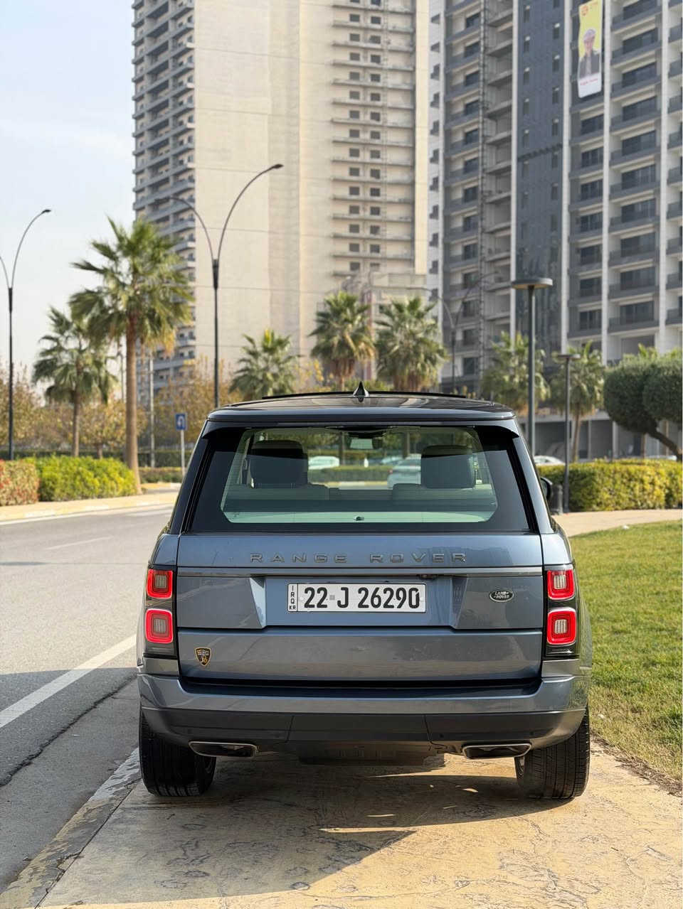 ‎سلام عليك اخوان.  للبيع 🧿 
 
range rover vogue  2019    V6     HSE✅ 

‎موديل  2019

‎اخوان  سيارة    زيرو شركة  سردار    وارد خليجي

‎مكفول كفالة عامة   بدون ضرر   

‎دعام لدعامي  شرط فحس  سونر   

‎100000  كم  حقيقي ماشي

‎2 بسمة بلادي موجود 
 
‎مواصفات  فول 1/1   بلاك توب
  

‎بانوراما
‎داخل ابيض  بلادي 

‎دوسة كهرباي بلادي

‎باب سندوك شفوط
‎كشنات جلد  ميموري  هيتر 

‎حساسات خلفي امامي

‎جگات  تصعت تنزل
‎گيج اليكتورني
‎4 باب بسمة
‎باقي هواية مواصفات

‎لايتات زينون متحرك علي ستيرن
‎مرايات  رادار
‎ويل 21  انج  بلادي
  
  475  $   🔥🔥

‎مكان سيارة اربيل 
‎    فايبر. و وتساب.    ***********
0775 9097771 أربيل, العراق
