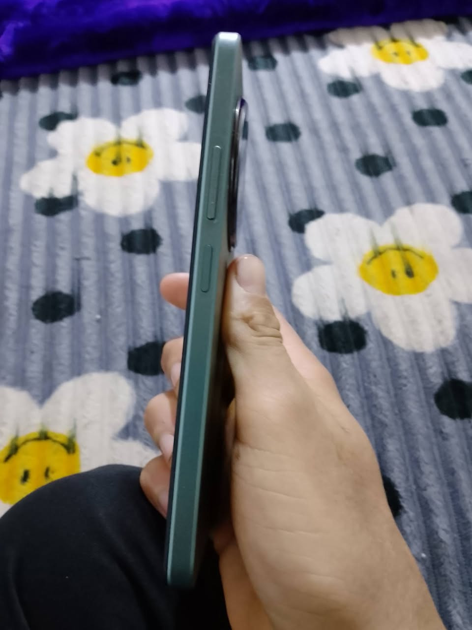 سلام عليكم موبايلا للبيع نضيف جدن ذكره 128كمره واضحه مل حقاته كرتونته وشاحنه للبيع سعر 120وبي مجال مكاني نجف ابو صخير رقم تلفوني *********** والمو شراي ليعلق شلع
