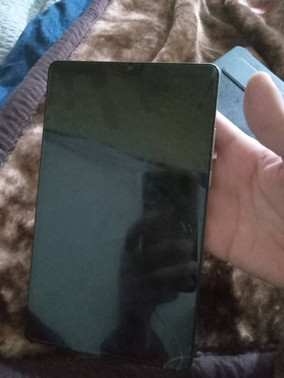 تاب هونر x 7 ذاكره 128 السعر 130 غير متواجد على الفيس التواصل واتساب فقط ***********
